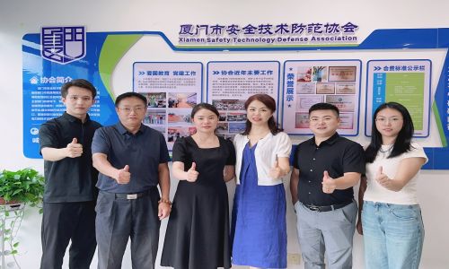 宇航工業(yè)交換機(jī)赴廈門(mén)安防協(xié)會(huì)、羅普特集團(tuán)參觀交流！